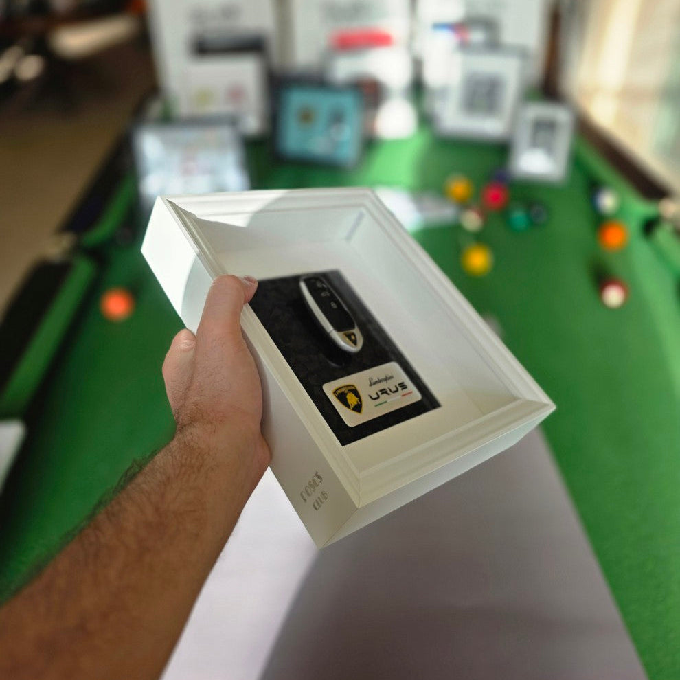 BREAK GLASS - Lamborghini Urus Key Frame | White Edition