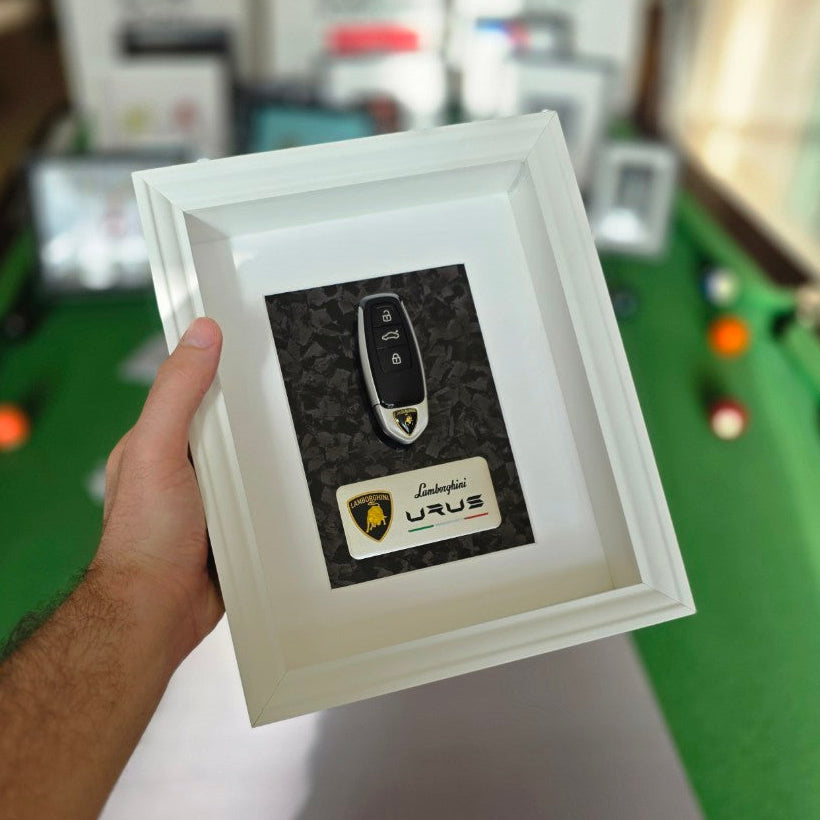 BREAK GLASS - Lamborghini Urus Key Frame | White Edition